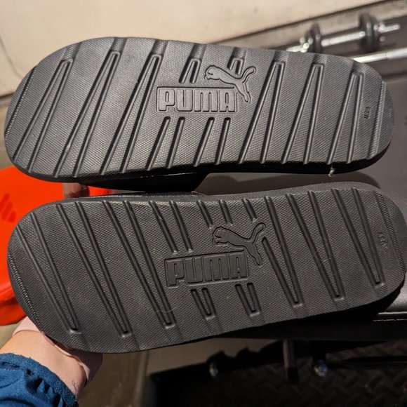 Puma Sandals/Slides (never worn) - Picture 2 of 2